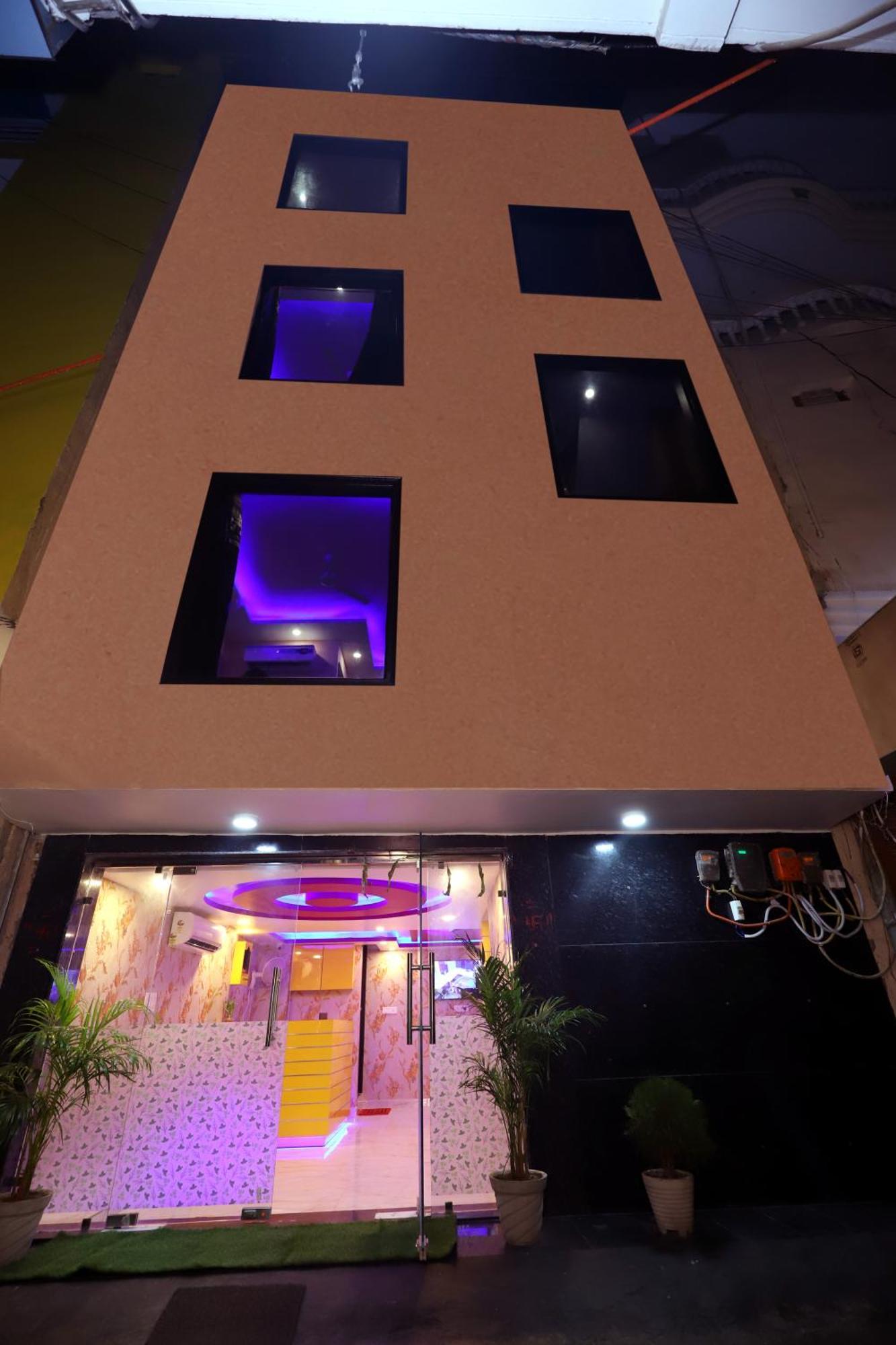 Hotel Admiral Suites 3*